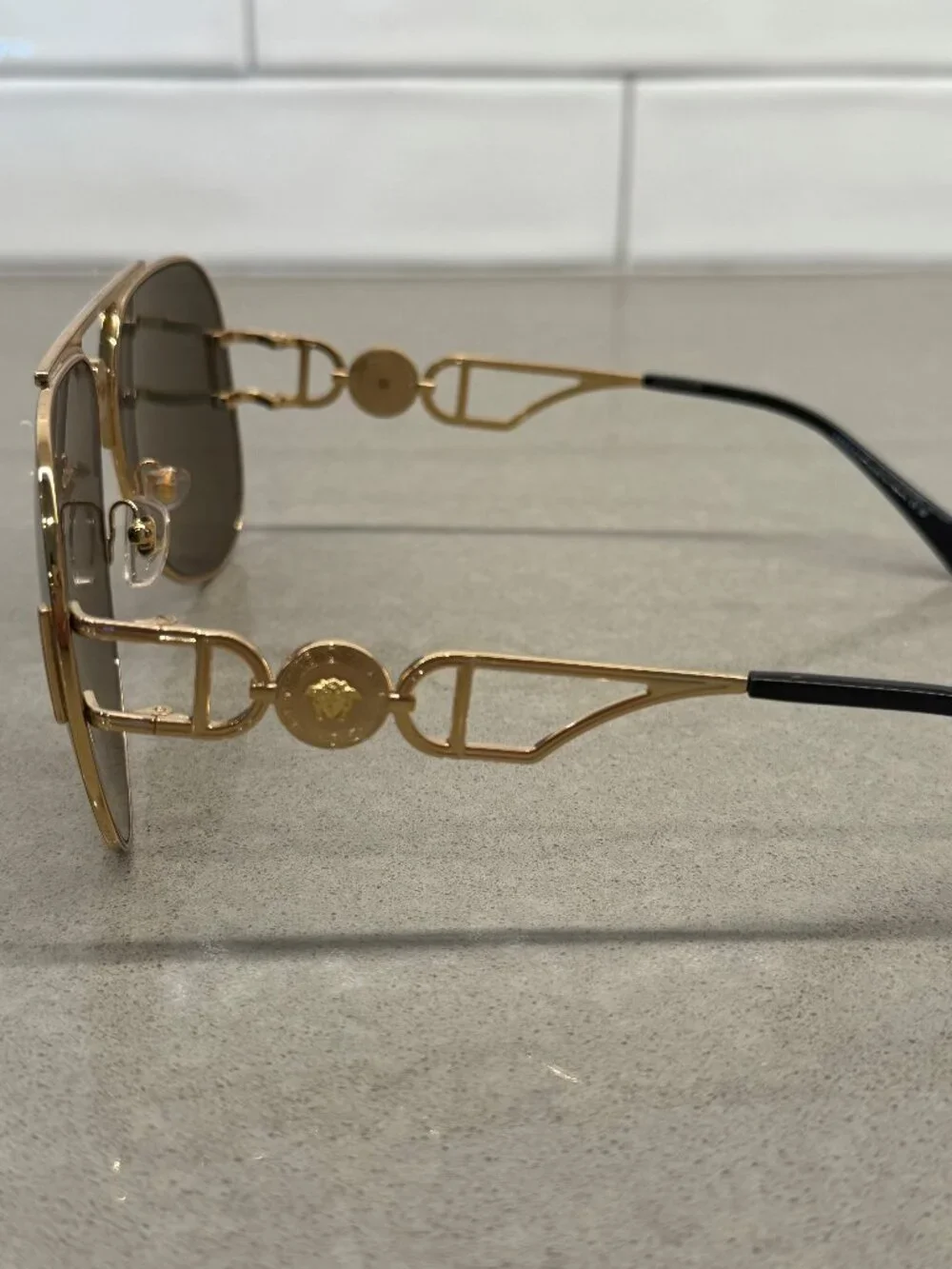 Versace MOD 2255 Gold Aviator Sunglasses – Worn Once – Case & Cloth Included
